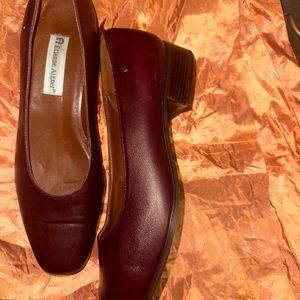 Etienne Aigner Medium Brown low heeled pumps